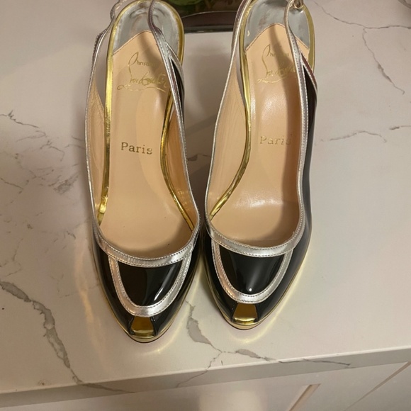 Christian Louboutin NEVER WORN - Picture 9 of 11